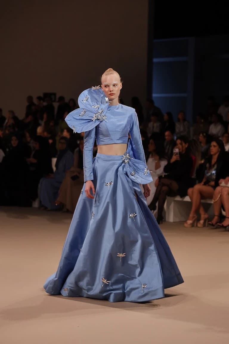 HUMARIFF Living Motion — look 4